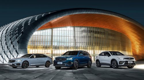 第3萬輛吉利星越L下線 超級智能黑燈工廠引領(lǐng)汽車制造新紀(jì)元